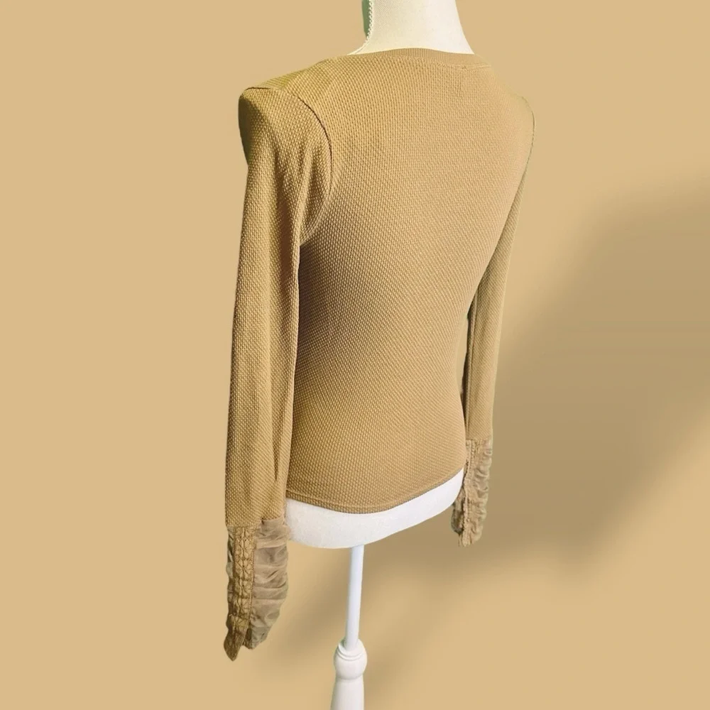 NWOT Free People ‘Wear Me Out’ Thermal Mesh Lace Cuff Sleeve Top in “Olive Leaf”